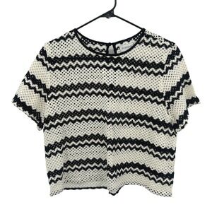 Evereve Open Knit Crochet Mesh Top L Black White Zigzag Short Sleeve Resort‎